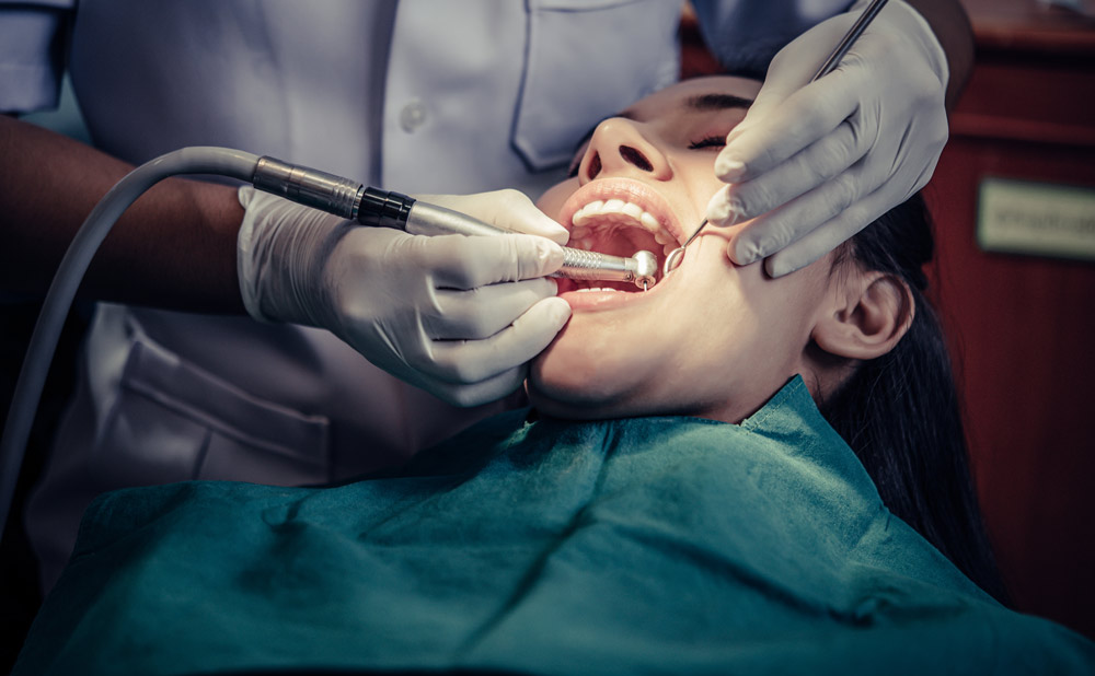 عصب‌کشی دندان دکتر رامتین صیحانی